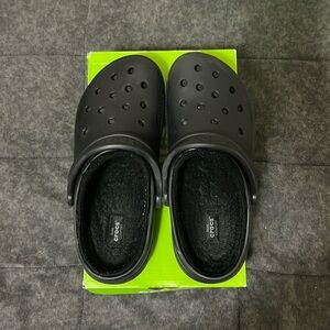 Black Lined Crocs